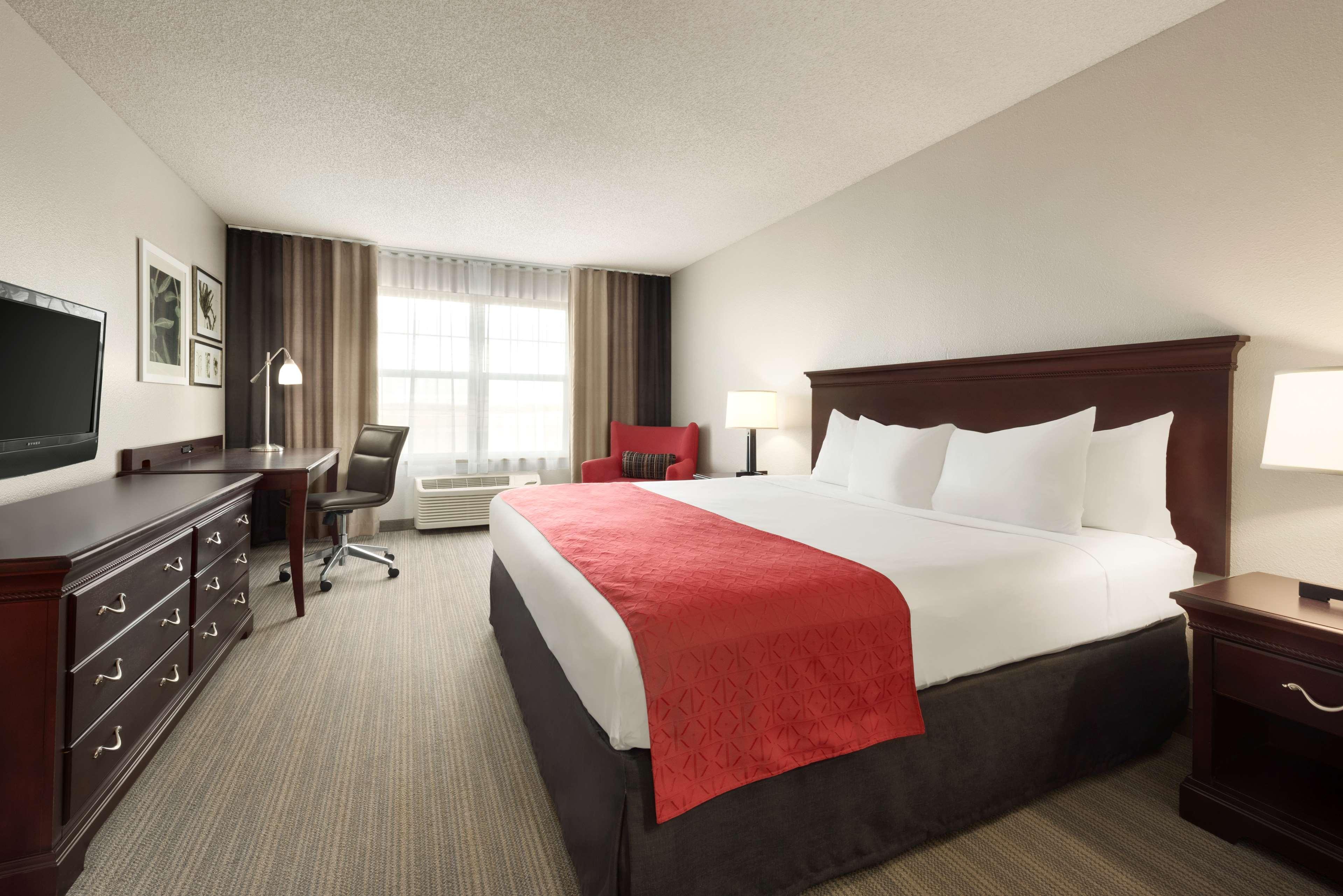 Country Inn & Suites By Radisson, Kansas City At Village West, Ks Bonner Springs Екстер'єр фото