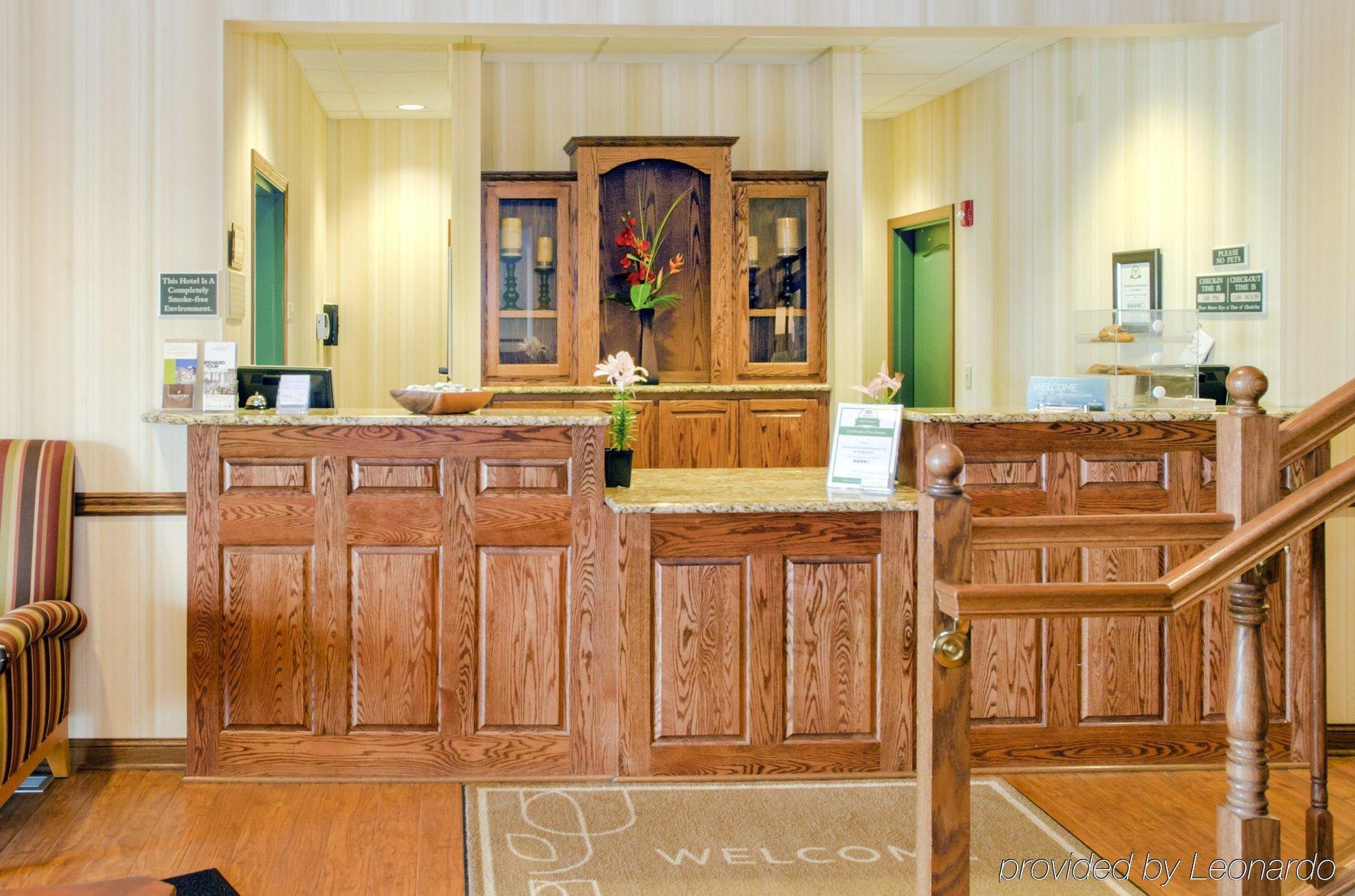 Country Inn & Suites By Radisson, Kansas City At Village West, Ks Bonner Springs Екстер'єр фото